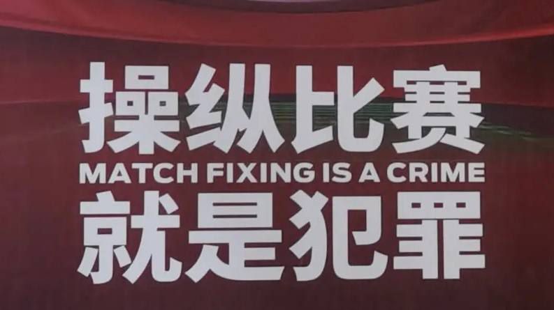 美女大乳露出点尖叫高潮